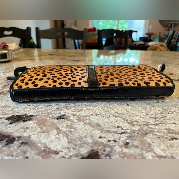 Talbots Cheetah Print Clutch - Picture 3 of 5